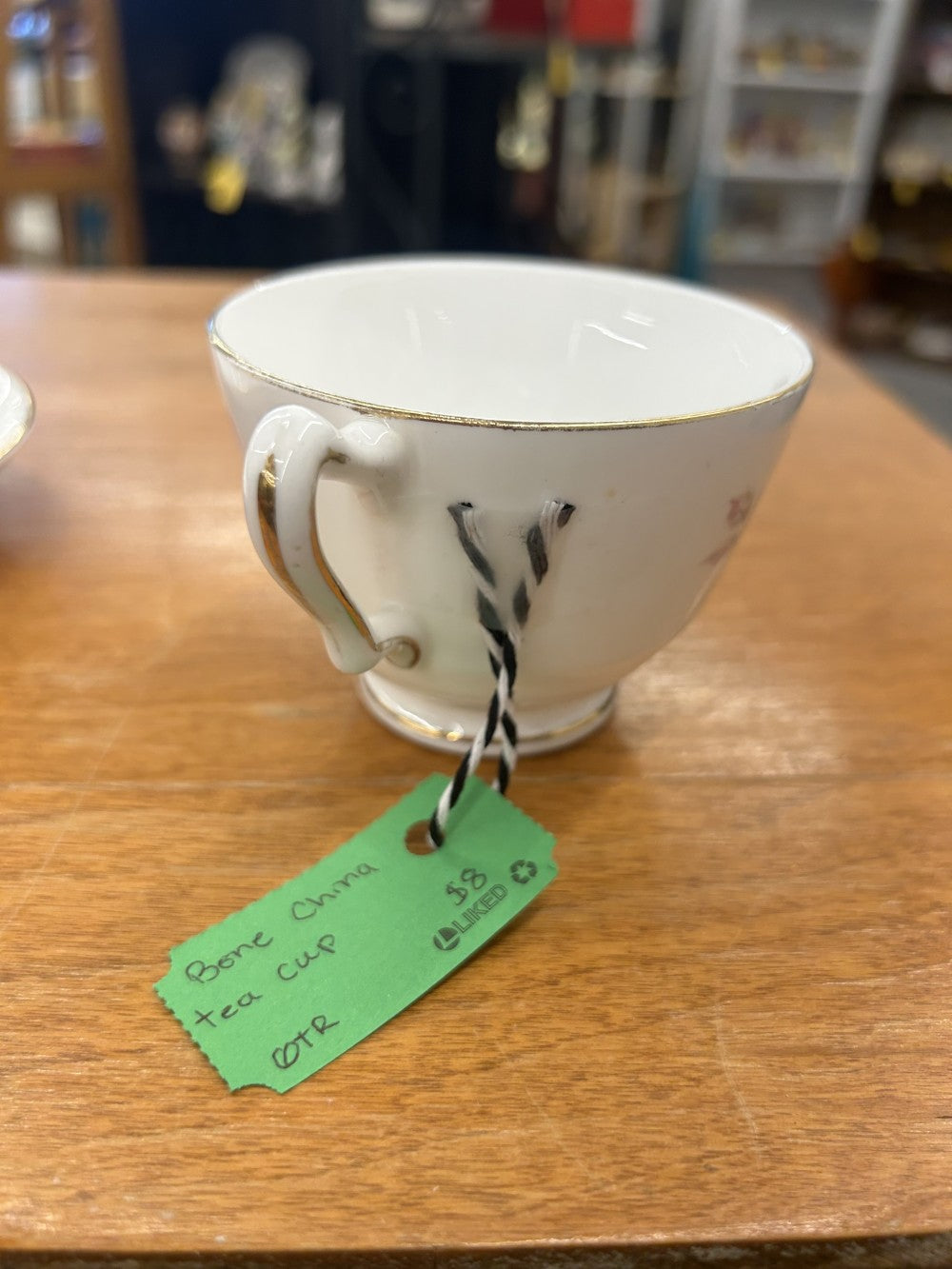 Crown Staffordshire Bone China Teacup w/ Saucer|3887