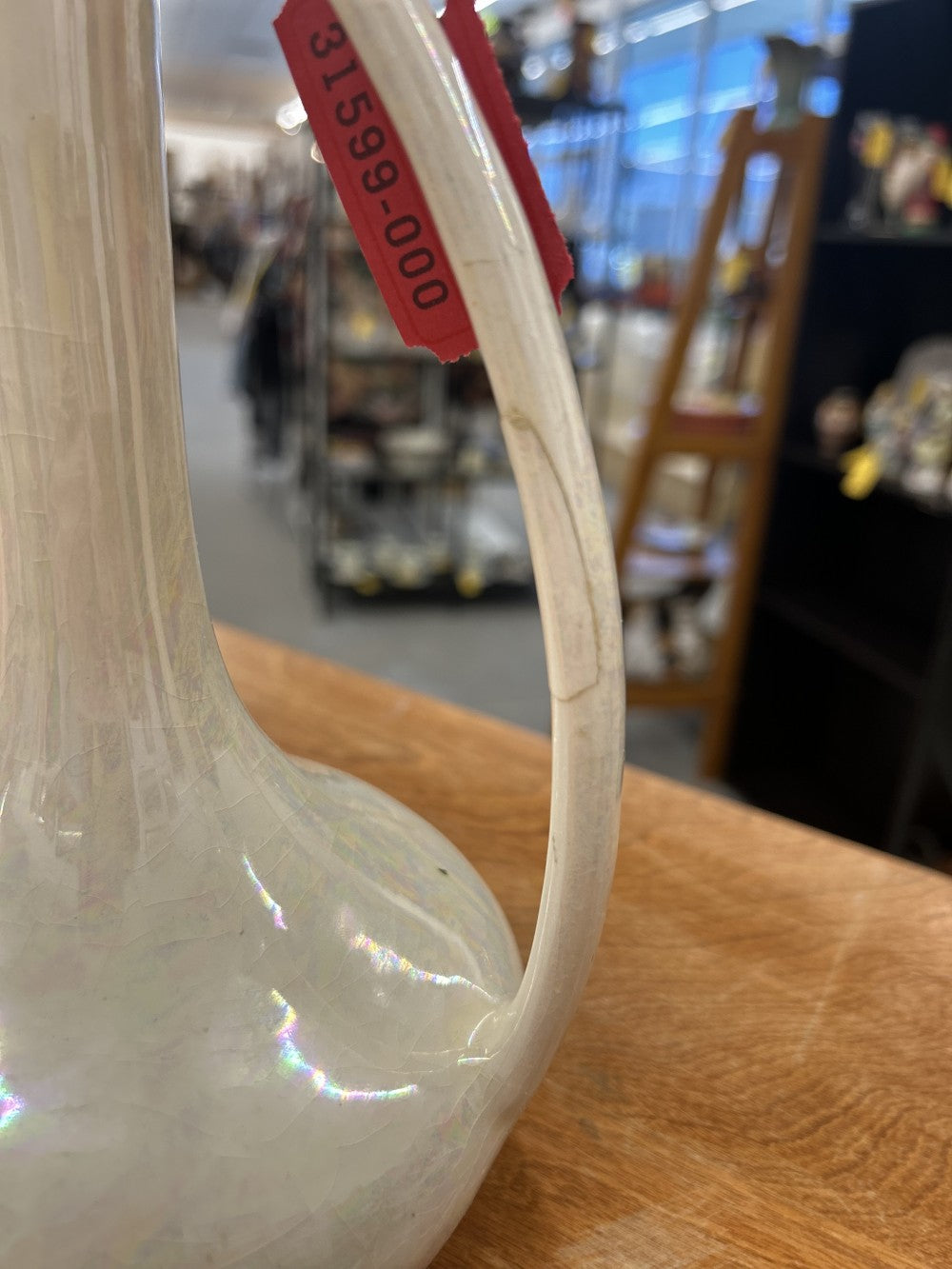 Iridescent Pitcher|3816