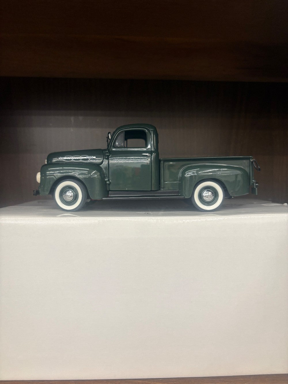 1951 Ford F1 Pickup die cast model car|4610