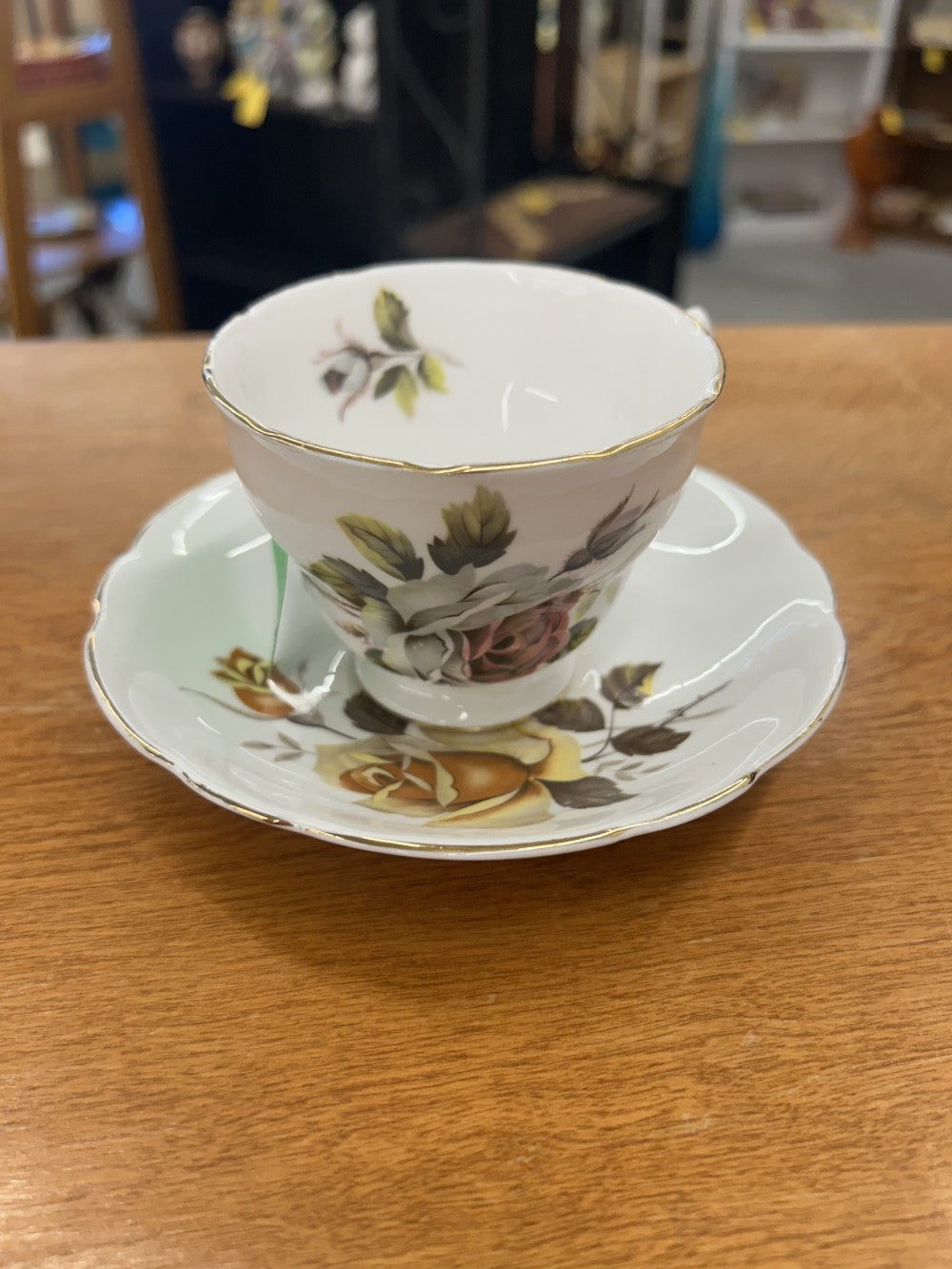 Floral Teacup w/ Saucer|3858