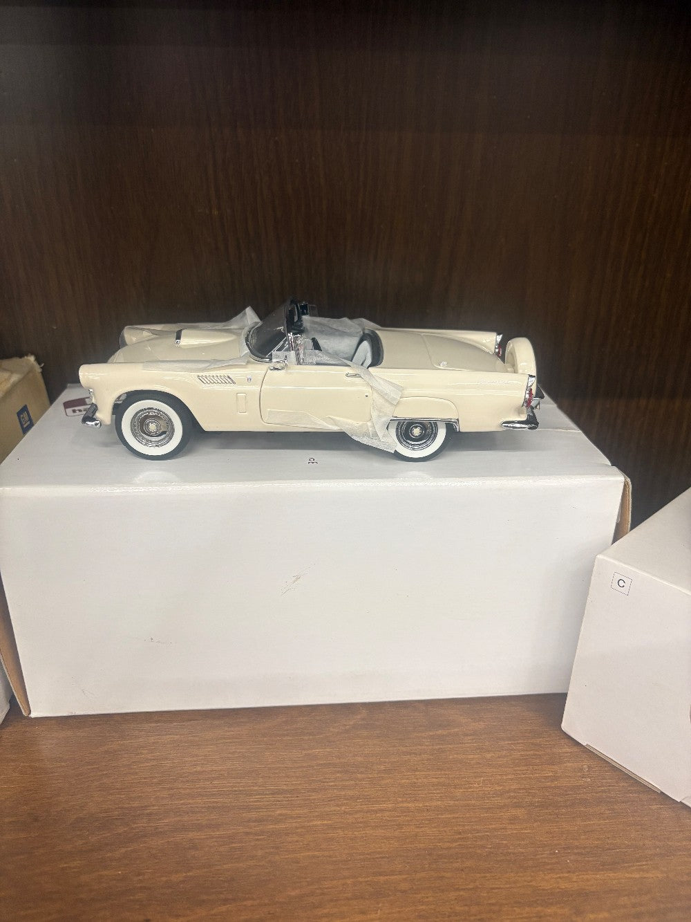 1956 Ford Thunderbird die cast model car|4609