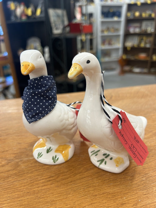 Ceramic Geese set of 2|3846
